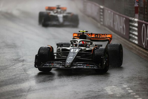 Lando Norris musst ein Monaco zweimal an die Box - Foto: LAT Images