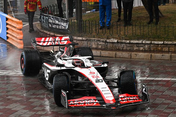 Kevin Magnussen bei einem seiner Ausritte im Monaco-Rennen - Foto: LAT Images