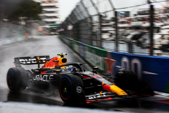 Vom Regen in die Traufe: Sergio Perez in Monaco - Foto: LAT Images