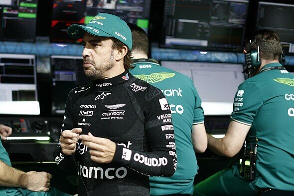 Fernando Alonso: Seine Punkteserie geht beim Singapur-GP zu Ende - Foto: Aston Martin