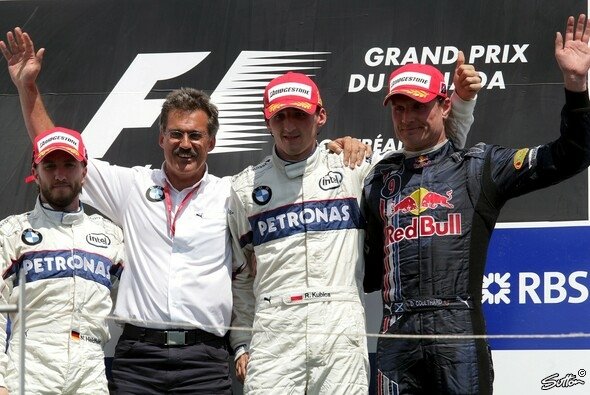 Heidfeld, BMW-Sportchef Dr. Mario Theissen, Kubica und David Coulthard - Foto: Sutton