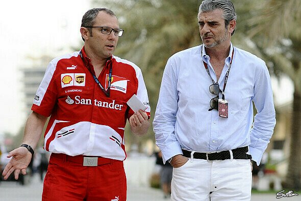 Stefano Domenicali und Maurizio Arrivabene - bald könnten beide wieder Jobs bei Fiat-Chrysler haben - Foto: Sutton