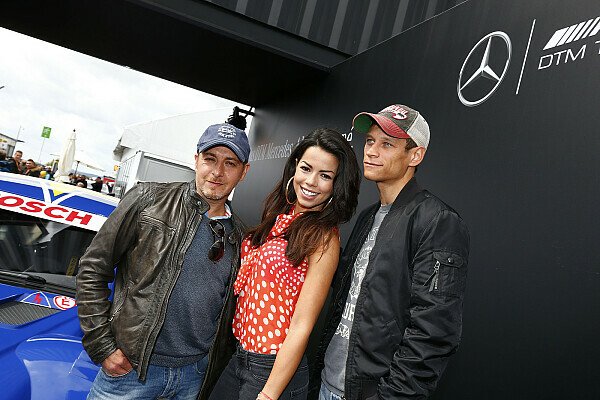 Mercedes Mit Gastauftritt Bei Alarm Fur Cobra 11 Dtm