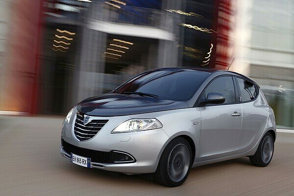 Neuer Ypsilon 5 Turer Von Lancia Auto