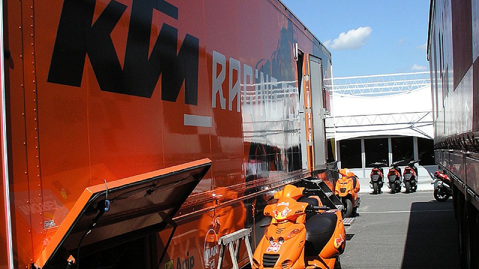 KTM liefert 2005 auch MotoGP-Motoren aus., Foto: adrivo Sportpresse