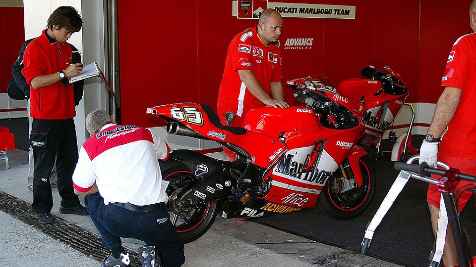 An der Reifenlösung wird noch gearbeitet, Foto: Ducati