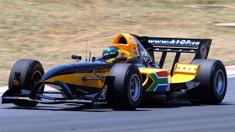 Alan van der Merwe drehte die ersten Runden im neuen südafrikanischen Auto., Foto: Sutton