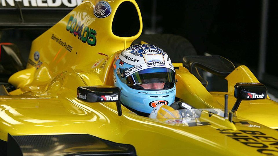 Robert wird an allen 19 Rennwochenenden im gelben Cockpit sitzen., Foto: xpb.cc