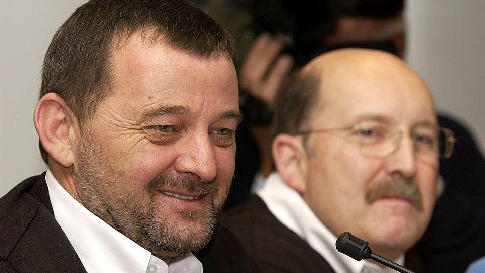 ‚Patrick ist reif für die Formel 1. Aber wir müssen auch auf das Geld achten’, sagt Minardi-Boss Paul Stoddart., Foto: xpb.cc ‚Patrick ist reif für die Formel 1. Aber wir müssen auch auf das Geld achten’, sagt Minardi-Boss Paul Stoddart., Foto: xpb.cc