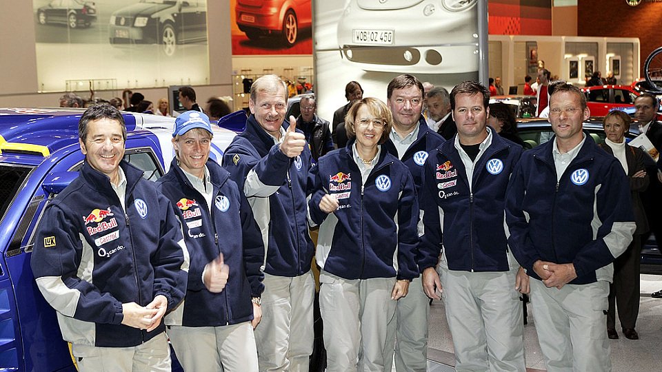 Das Volkswagen-Team 2005., Foto: VW Motorsport Das Volkswagen-Team 2005., Foto: VW Motorsport