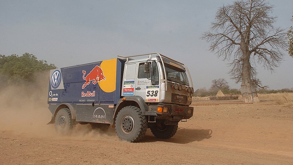 Die Race Trucks im Einsatz., Foto: VW Motorsport Die Race Trucks im Einsatz., Foto: VW Motorsport