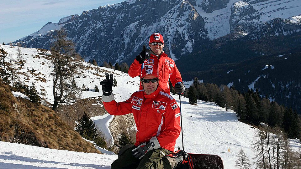 Capirossi & Checa im Schnee., Foto: Ducati