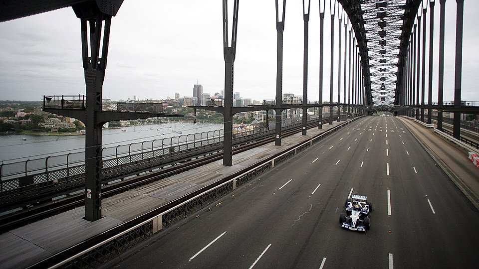 Mark Webber bestritt vor zehn Jahren bereits einen Showrun in Sydney, Foto: BMW