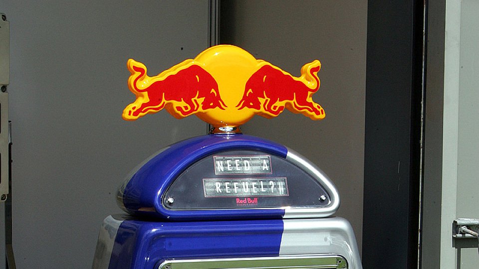 Red Bull gibt kräftig Gas - auch im Paddock…, Foto: Red Bull Racing
