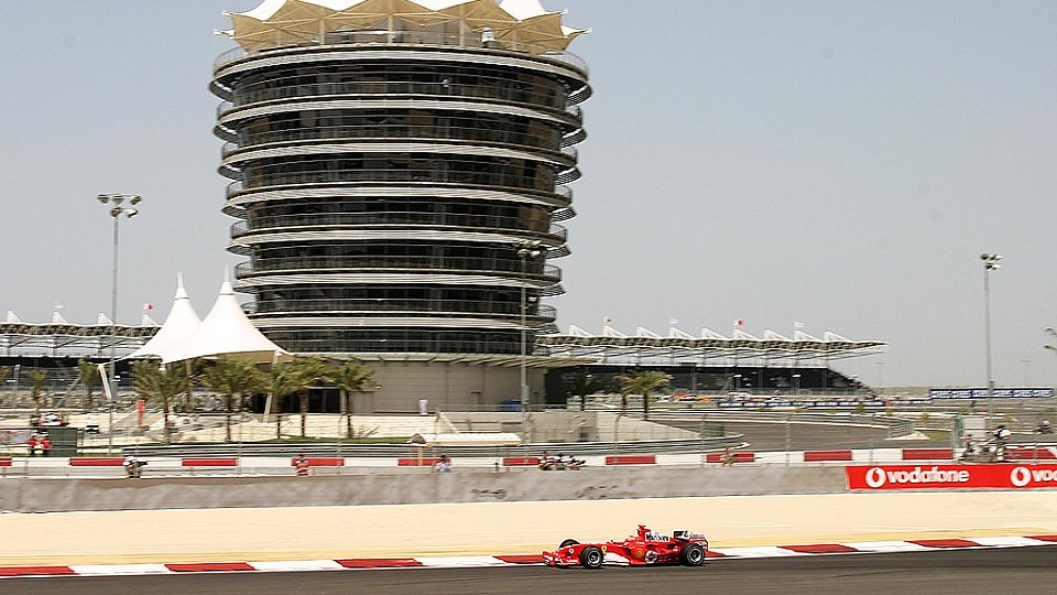Ferrari setzte seine Tests in der Wüste fort., Foto: Vodafone