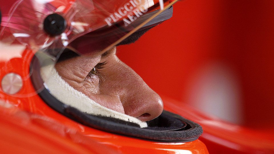Michael Schumacher ist positiv überrascht., Foto: Ferrari Press Office
