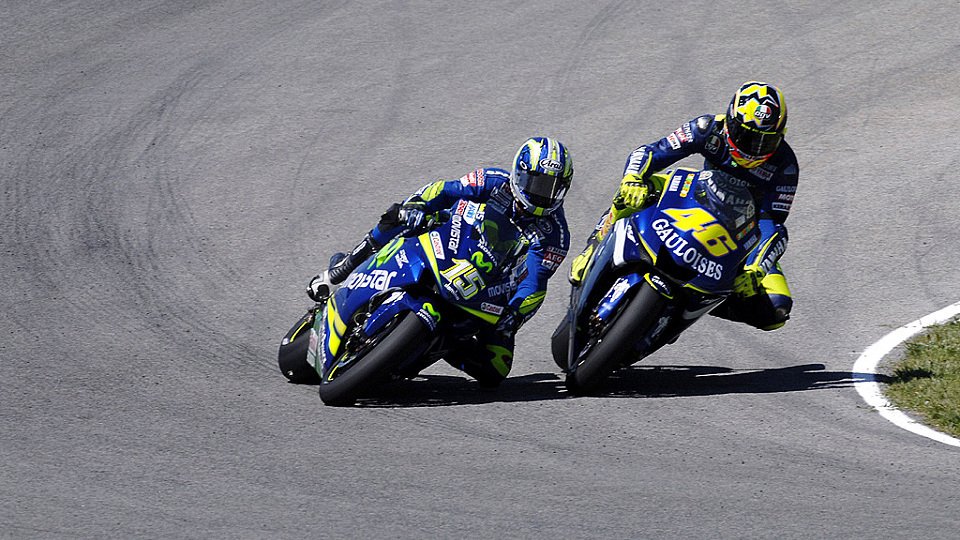 Rossi vs. Gibernau: Der Zweikampf des Rennens., Foto: Yamaha Racing