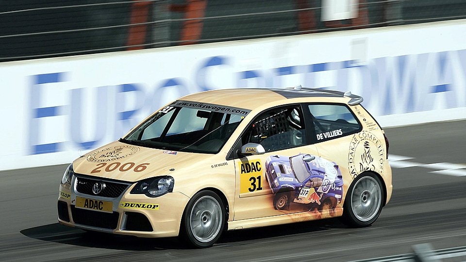 VW macht mit Gastfahrer Giniel de Villiers Werbung für den Race Touareg., Foto: VW Motorsport