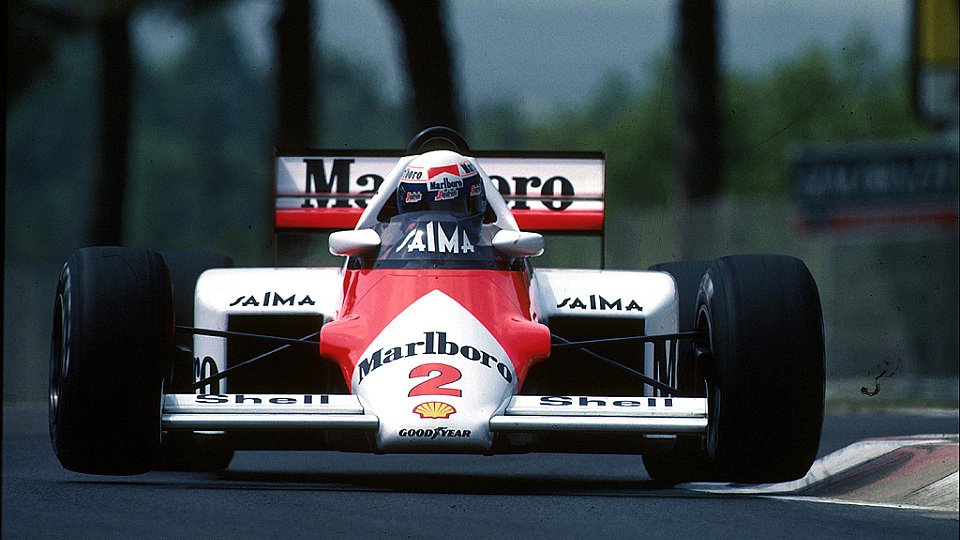 Nicht wie einst im McLaren-Honda, dafür jedoch im DTM-Taxi dreht Alain Prost in Nürnberg seine Runden, Foto: Sutton