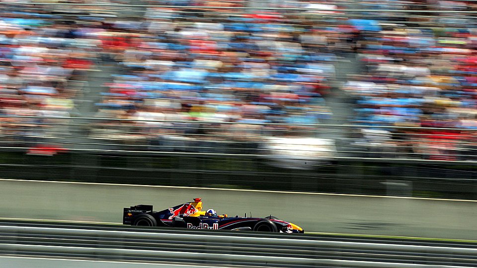 Red Bull: Nur Coulthard brachte Punkte nach Hause, Foto: Sutton