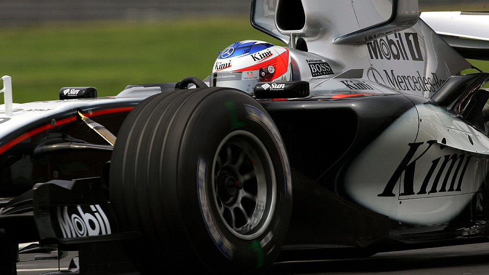 Kimi Räikkönen übernahm die Spitze von Alonso., Foto: Sutton