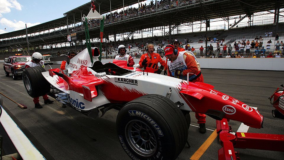 Ralfs Auto ist nicht so stark beschädigt, wie es den Anschein hatte., Foto: Sutton