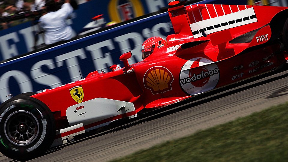 Schumachers erster Saisonsieg steht unter schwarzen Vorzeichen., Foto: Sutton
