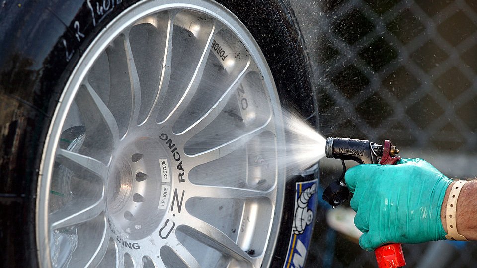 Le Mans - Michelin antwortet auf neue Herausforderung, Foto: Sutton Le Mans - Michelin antwortet auf neue Herausforderung, Foto: Sutton