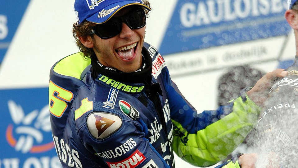 Valentino Rossi holte sich seinen sechsten Sieg., Foto: Gauloises Racing