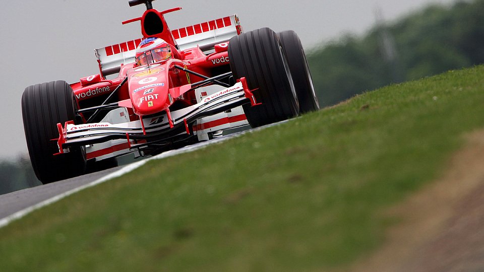 Barrichello sieht die Roten besser als in Frankreich., Foto: Sutton