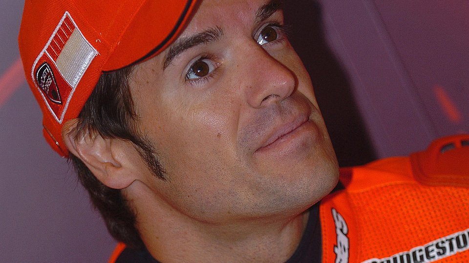 2005 fuhr Carlos Checa für Ducati in der MotoGP., Foto: Ducati