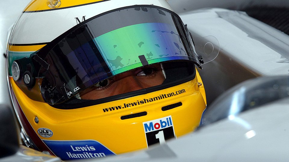 Lewis Hamilton feierte seinen 13. Saisonsieg., Foto: Sutton Lewis Hamilton feierte seinen 13. Saisonsieg., Foto: Sutton