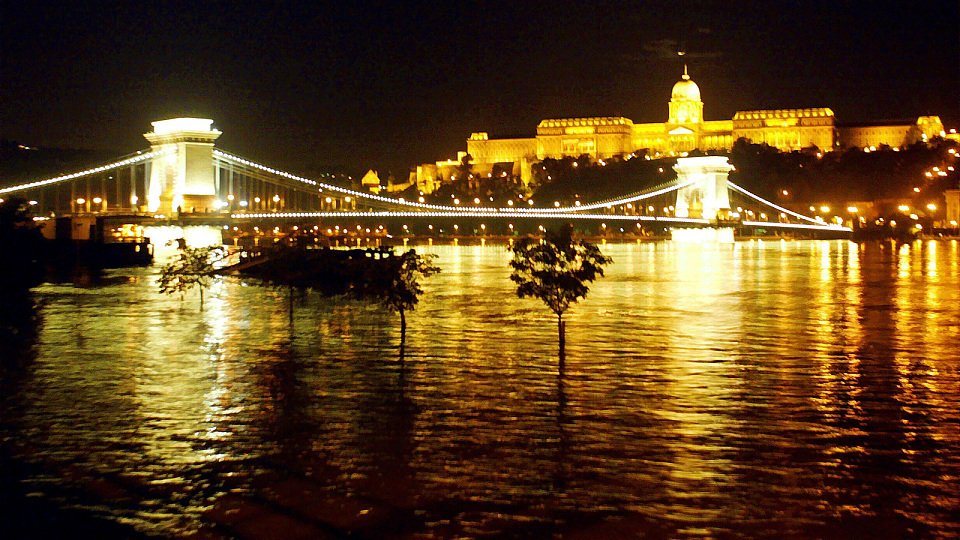 Budapest bei Nacht., Foto: Sutton