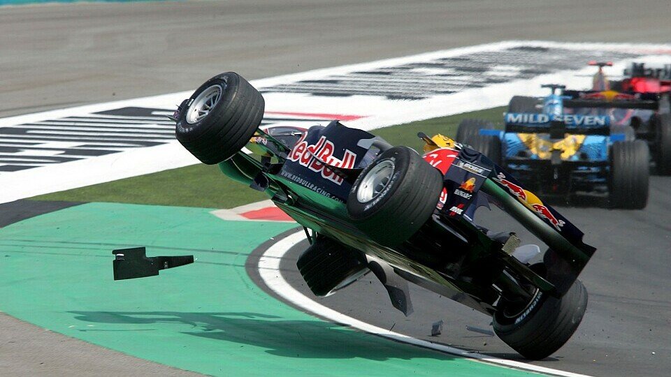Red Bull verleiht wahrlich Flügel..., Foto: Sutton