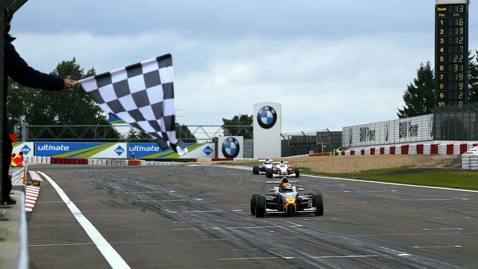 Vier Formel BMW Talente beim Race of Champions, Foto: Sutton Vier Formel BMW Talente beim Race of Champions, Foto: Sutton