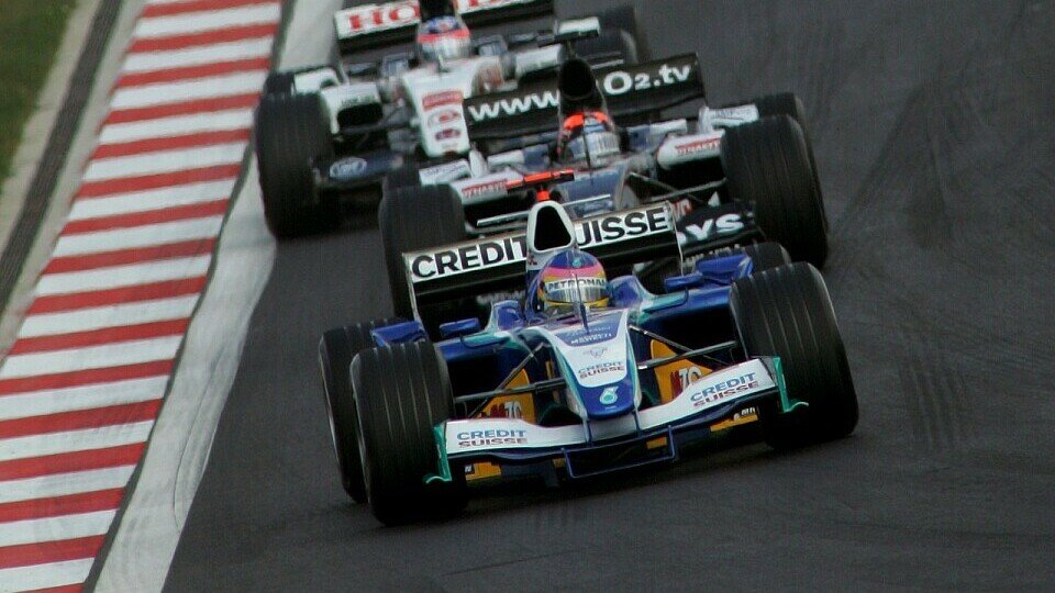 Jacques Villeneuve kämpfte am Ende des Feldes., Foto: Sutton