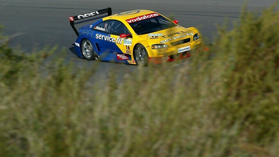 Typisch Zandvoort: Sand, Gräser und schnelle Autos, Foto: Sutton