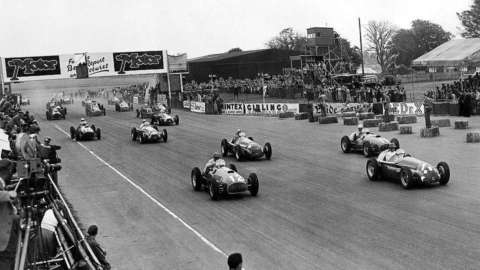 Start zum Großbritannien GP der Formel 1 1951, Foto: Sutton
