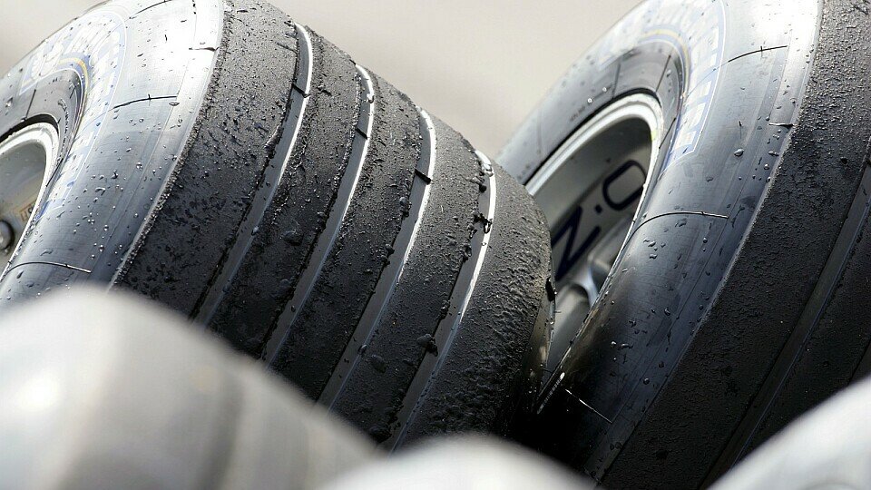 In Japan stehen die Reifen wieder im Mittelpunkt., Foto: Sutton