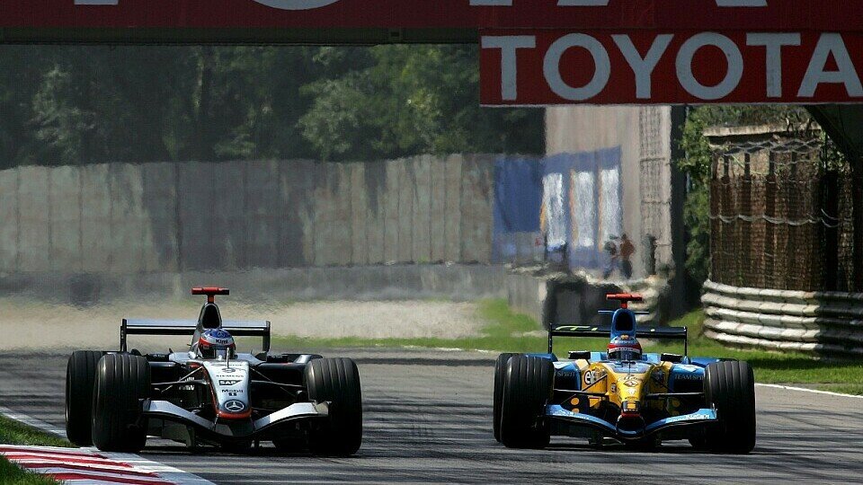 Alonso vs. Räikkönen: Das war das Duell der Saison 2005., Foto: Sutton