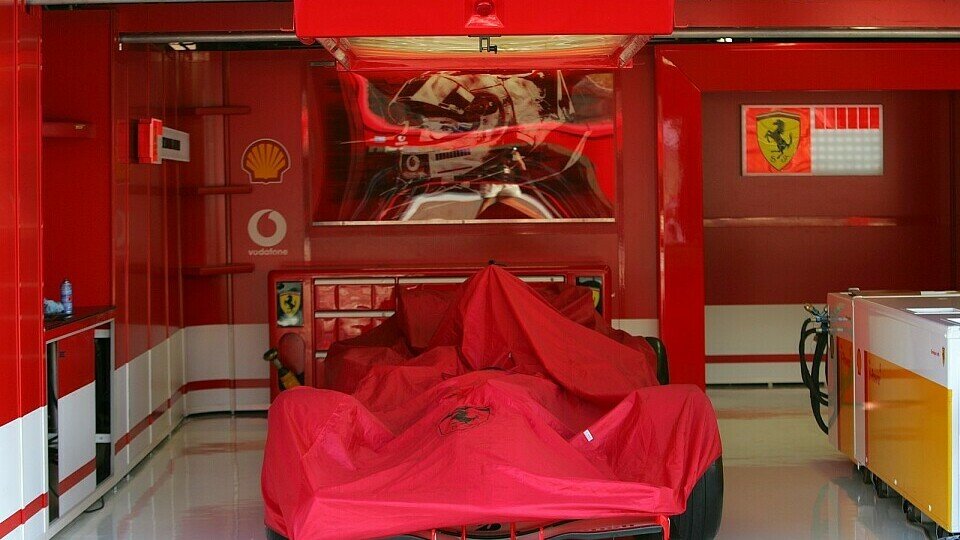 Ferrari hat nur eine Hoffnung: Das kühle Nass von oben., Foto: Sutton