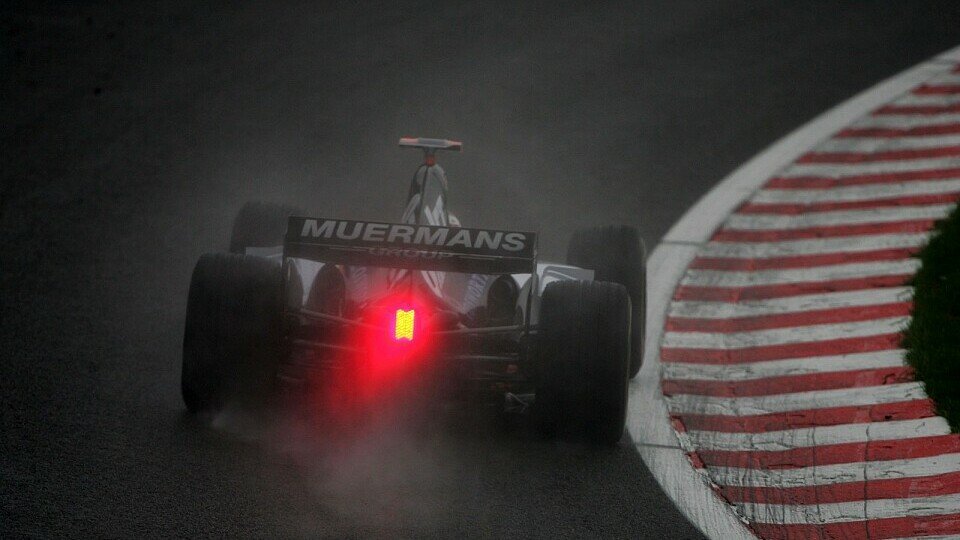 Auch Minardi hatte mit dem Regen zu kämpfen., Foto: Sutton