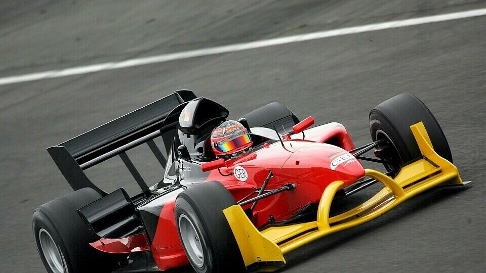 Adrian Sutil startet in der A1GP Serie., Foto: Sutton Adrian Sutil startet in der A1GP Serie., Foto: Sutton