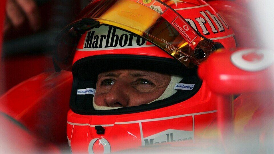 Schumacher schont seine Ohren - der Lärm wurde drastisch reduziert., Foto: Sutton