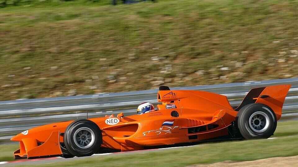 Jos Verstappen ist vom EuroSpeedway beeindruckt., Foto: Sutton