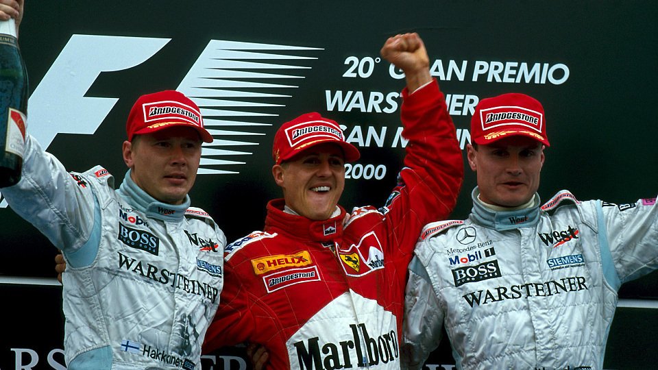 Michael Schumacher feierte mit Ferrari beim Grand Prix in Imola 2000 seinen 38. GP-Sieg, Foto: Sutton
