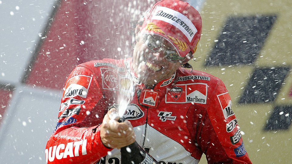 Capirossi war der Sieger, Rossi der große Gewinner., Foto: Ducati