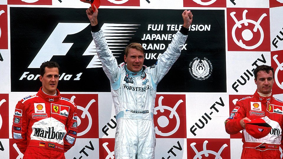 Saisonfinale 1999 in Japan: Mika Häkkinen gewinnt das Rennen und damit auch die WM, Foto: Sutton