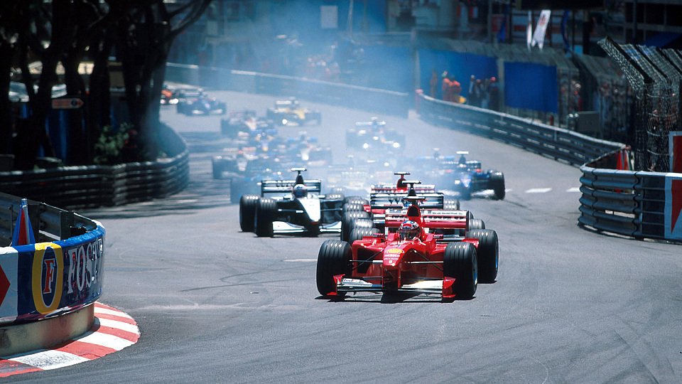 Michael Schumacher erwischt den besten Start und triumphiert in Monte Carlo., Foto: Sutton