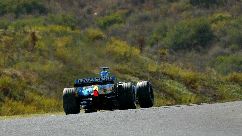 Renault ist auf der Jagd nach McLaren., Foto: Sutton